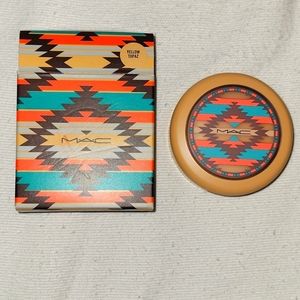 MAC CREAM COLOUR BASE YELLOW TOPAZ VIBE TRIBE NIB